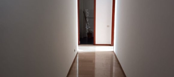 4-Zimmer Wohnung in Rho, Italy, Nr. 330392 5