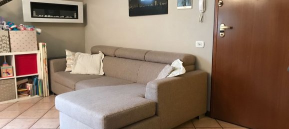 3غرفة شقة في Osio Sopra, Italy رقم 209306 2