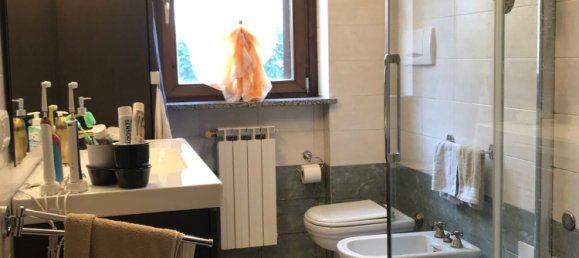 3غرفة شقة في Osio Sopra, Italy رقم 209306 31