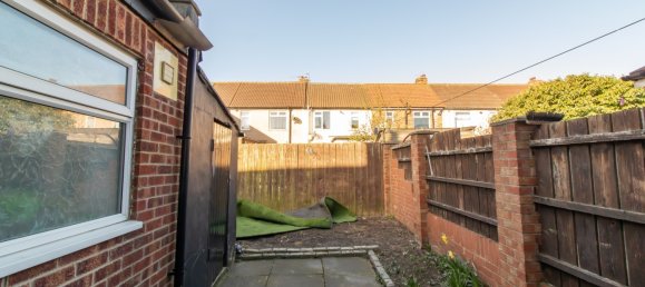 3 bedrooms House in Hartlepool, United Kingdom No. 1899 15