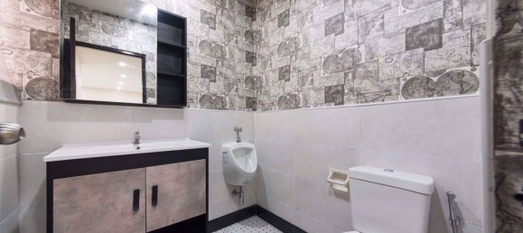 Casa de 6 dormitorios en Watthana, Thailand No. 9435 5