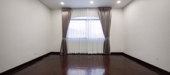 Casa de 6 dormitorios en Watthana, Thailand No. 9435 11