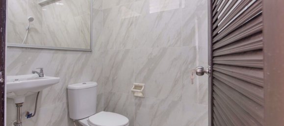 Casa de 6 dormitorios en Watthana, Thailand No. 9435 30