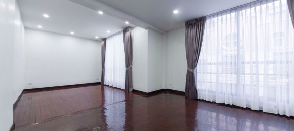 Casa de 6 dormitorios en Watthana, Thailand No. 9435 10