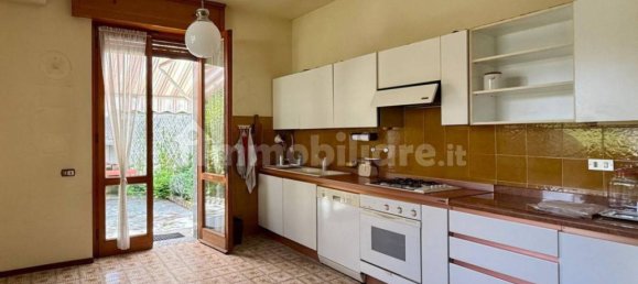 Villa de 4 dormitorios en Voghera, Italy No. 355773 11