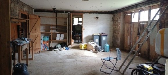 Casa de 4 dormitorios en Thiers, France No. 191689 22