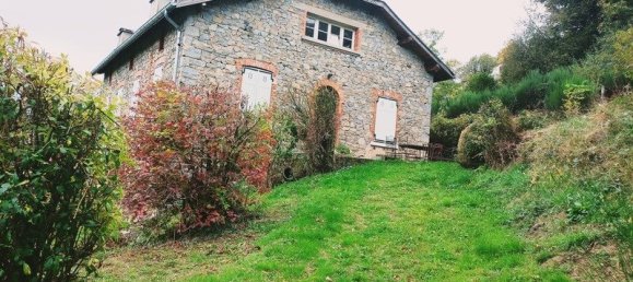 Casa de 4 dormitorios en Thiers, France No. 191689 3