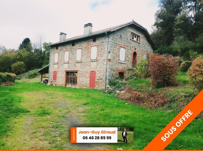 Casa de 4 dormitorios en Thiers, France No. 191689