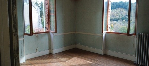 Casa de 4 dormitorios en Thiers, France No. 191689 9