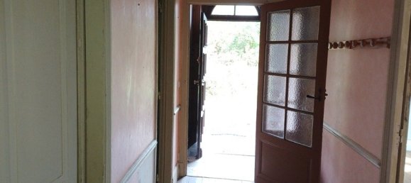 Casa de 4 dormitorios en Thiers, France No. 191689 8