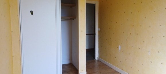 Casa de 4 dormitorios en Thiers, France No. 191689 14