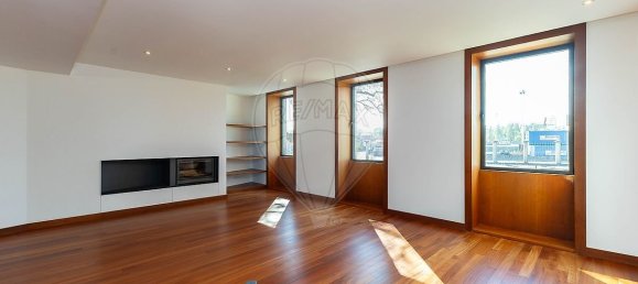 4 bedrooms House in Matosinhos, Portugal No. 189063 14