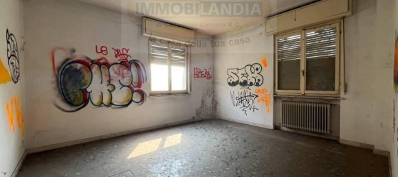 Casa de 8 habitaciónes en Merlino, Italy No. 25814 11