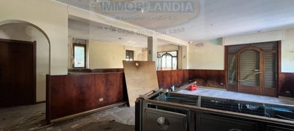 Casa de 8 habitaciónes en Merlino, Italy No. 25814 2