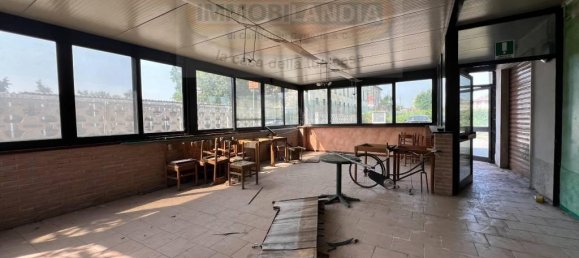 Casa de 8 habitaciónes en Merlino, Italy No. 25814 17