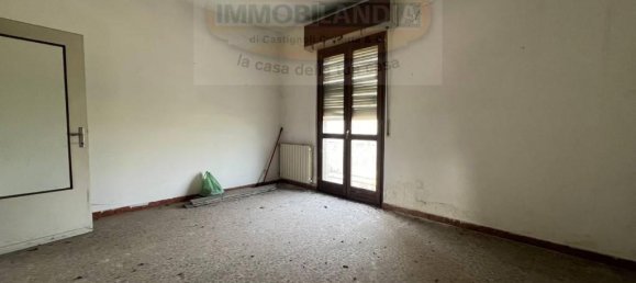 Casa de 8 habitaciónes en Merlino, Italy No. 25814 9