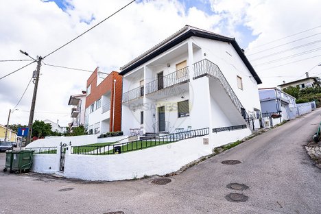 Apartamento de 2 dormitorios en Coimbra, Portugal No. 97102