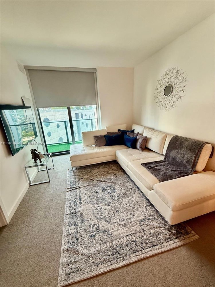 1 dormitorio propiedad comercial en venta en Miami, Miami-Dade, Florida, USA № 615911
