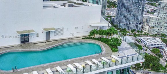 1 dormitorio propiedad comercial en venta en Miami, Miami-Dade, Florida, USA № 615911 3