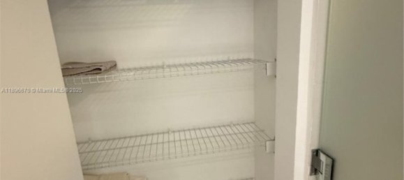 1 dormitorio propiedad comercial en venta en Miami, Miami-Dade, Florida, USA № 615911 17