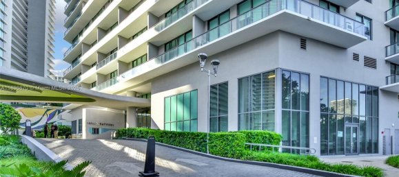 1 dormitorio propiedad comercial en venta en Miami, Miami-Dade, Florida, USA № 615911 2