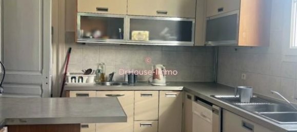 4 bedrooms House in Creteil, France No. 138359 6