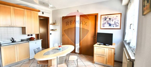 5 غرف نوم منزل ذو طابقين في San Vittore Olona, Italy رقم 161002 19