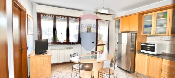 5 غرف نوم منزل ذو طابقين في San Vittore Olona, Italy رقم 161002 21