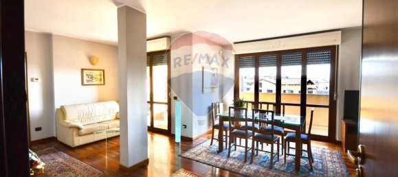 5 غرف نوم منزل ذو طابقين في San Vittore Olona, Italy رقم 161002 6