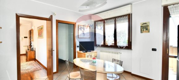 5 غرف نوم منزل ذو طابقين في San Vittore Olona, Italy رقم 161002 18