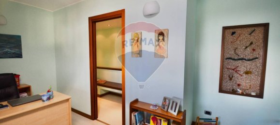 5 غرف نوم منزل ذو طابقين في San Vittore Olona, Italy رقم 161002 44