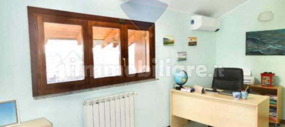 5 غرف نوم منزل ذو طابقين في San Vittore Olona, Italy رقم 161002 43