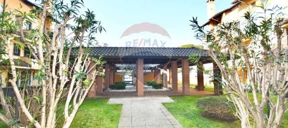 5 غرف نوم منزل ذو طابقين في San Vittore Olona, Italy رقم 161002 4