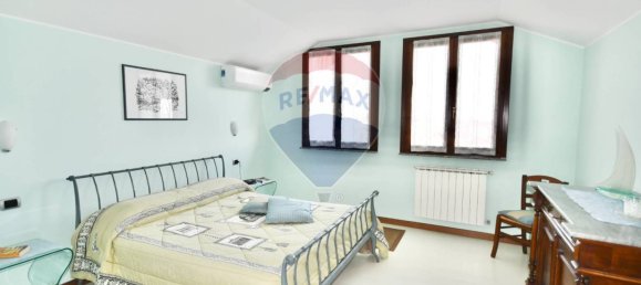 5 غرف نوم منزل ذو طابقين في San Vittore Olona, Italy رقم 161002 47