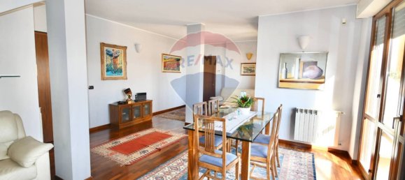 5 غرف نوم منزل ذو طابقين في San Vittore Olona, Italy رقم 161002 9