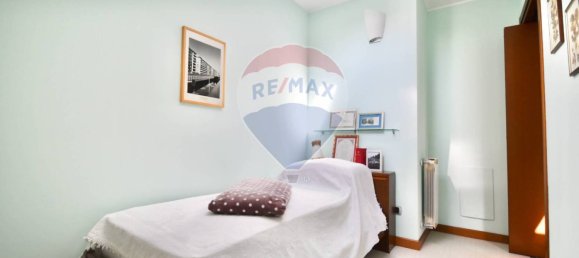 5 غرف نوم منزل ذو طابقين في San Vittore Olona, Italy رقم 161002 46