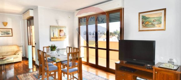 5 غرف نوم منزل ذو طابقين في San Vittore Olona, Italy رقم 161002 7