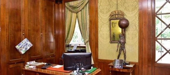 22 rooms Villa in Lucca, Italy No. 118464 6