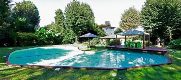 22 rooms Villa in Lucca, Italy No. 118464 5