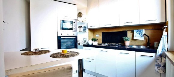 Квартира с 3 комнатами в Монтано Лучино, Италия № 40337 24