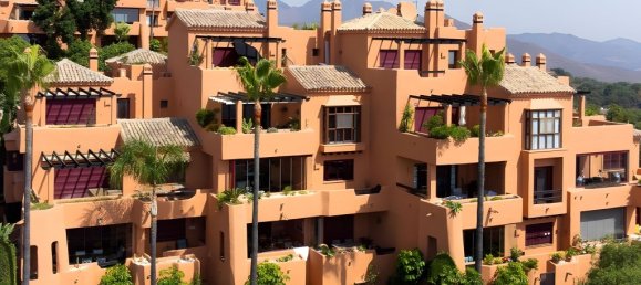 3 bedrooms Apartment in Marbella, Spain No. 33038 2