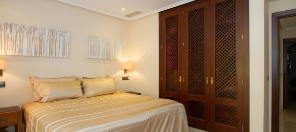 3 bedrooms Apartment in Marbella, Spain No. 33038 15