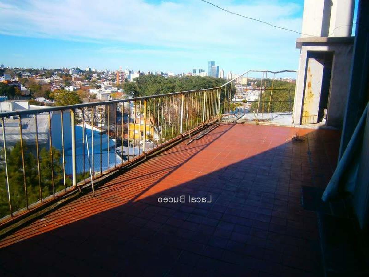 2 bedrooms Apartment in Montevideo, Uruguay No. 10177