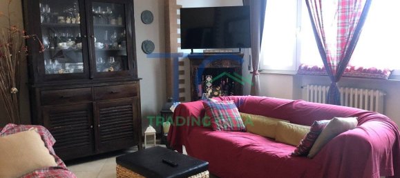 3 bedrooms Apartment in Piacenza, Italy No. 163213 3