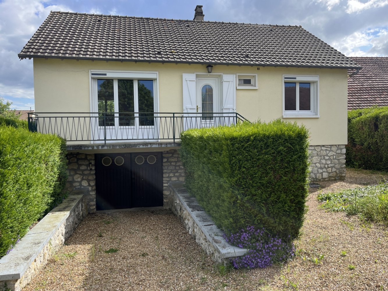 2 Schlafzimmer Haus in Bu, France, Nr. 65490