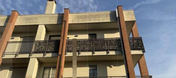 4-Zimmer Wohnung in Cardano al Campo, Italy, Nr. 3211 3