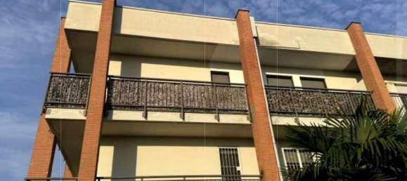 4-Zimmer Wohnung in Cardano al Campo, Italy, Nr. 3211 8