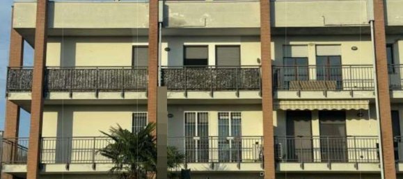 4-Zimmer Wohnung in Cardano al Campo, Italy, Nr. 3211 7