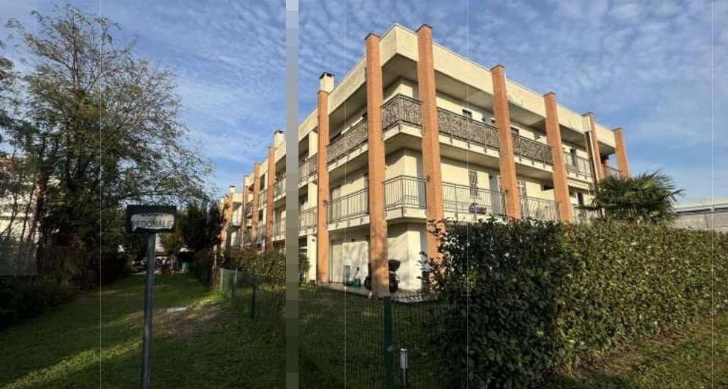 4-Zimmer Wohnung in Cardano al Campo, Italy, Nr. 3211