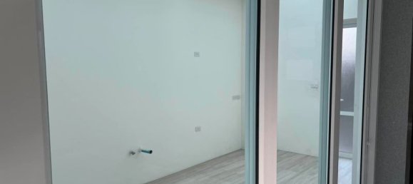 4 bedrooms Cafe / restaurant in Bangkok, Thailand No. 6314 13